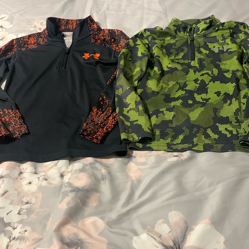 Very nice condition boys size 7 UNDER ARMOUR